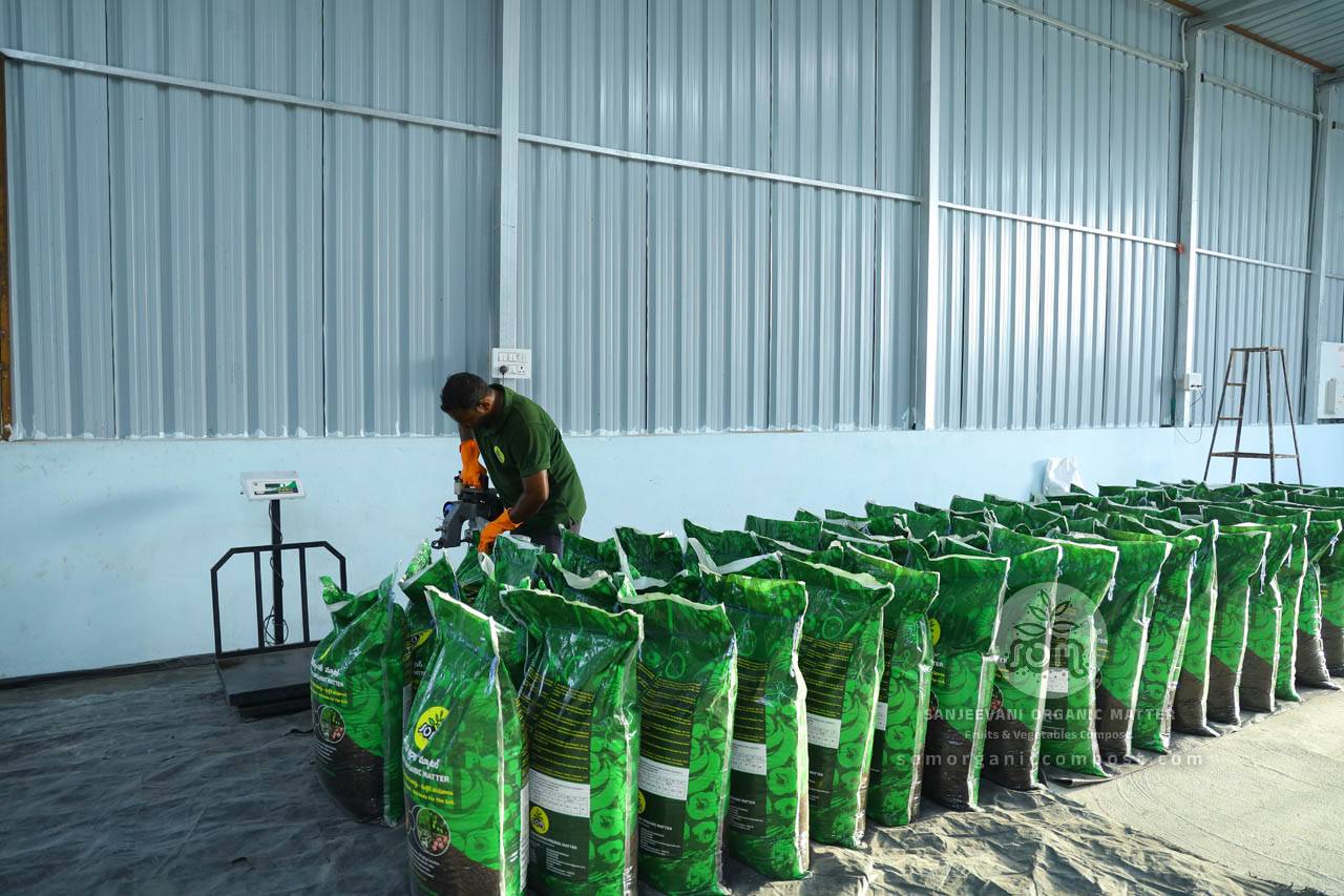 SOM Organic Compost packing process